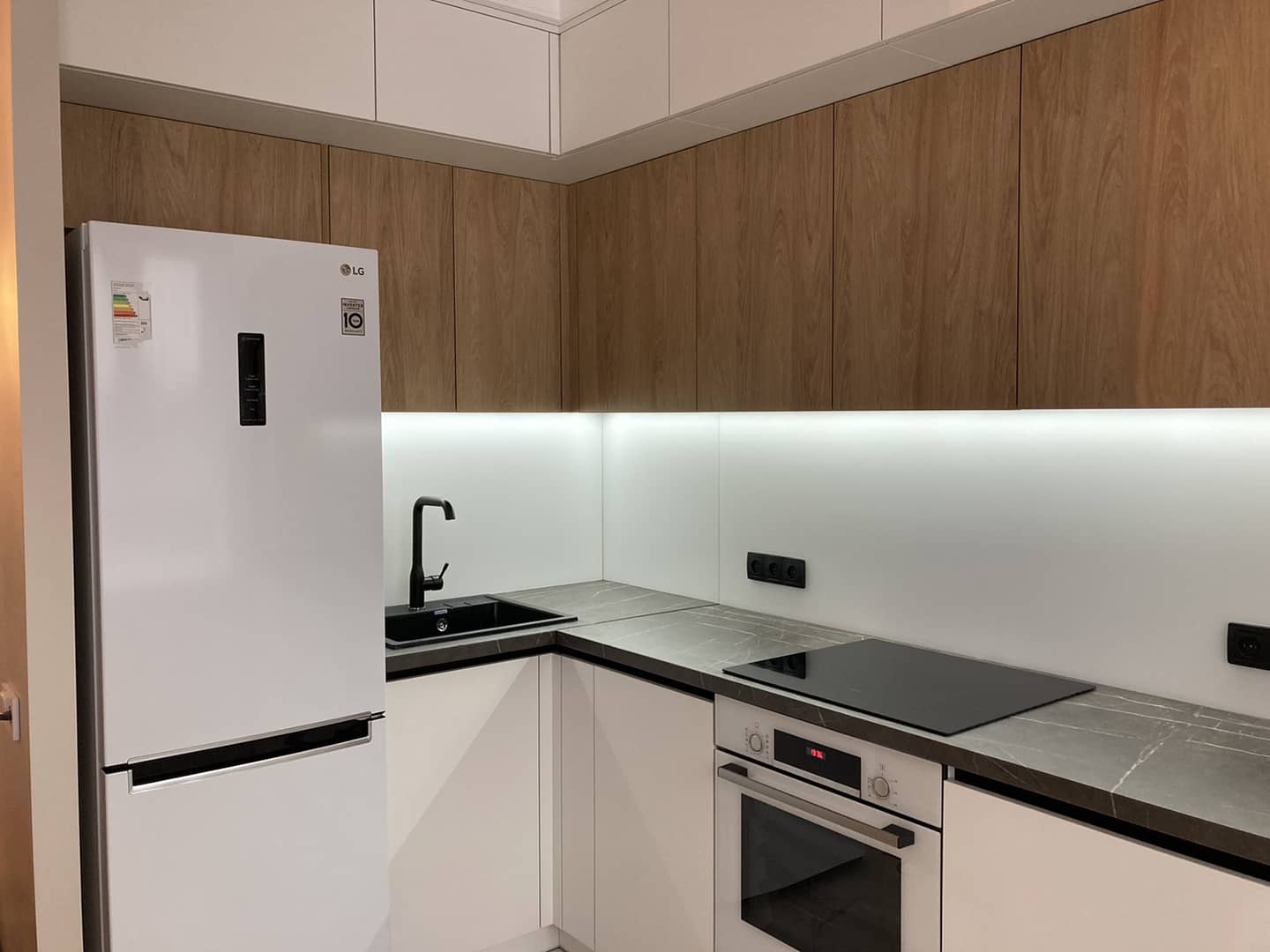 Кухня угловая 02