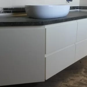 Мебель для ванной комнаты 04 под заказ в Минске