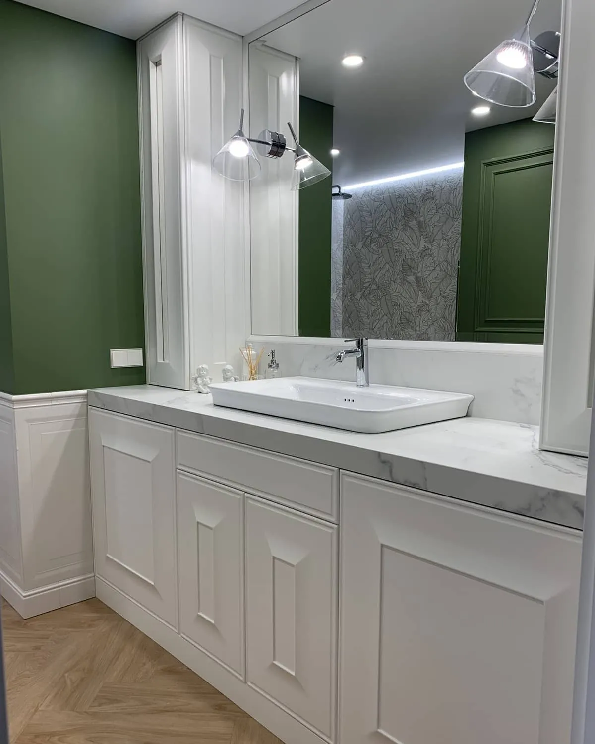 Мебель для ванной комнаты 02 под заказ в Минске