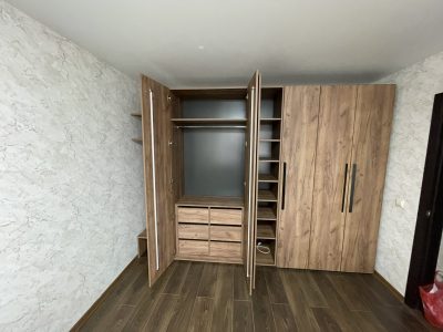 Шкаф распашной 23