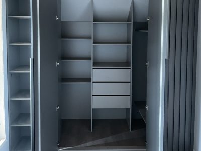 Шкаф распашной 24