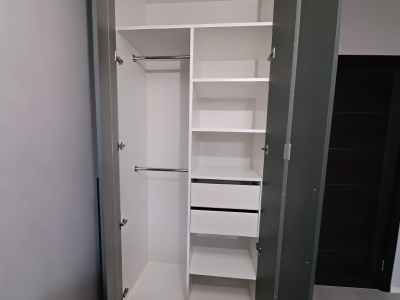 Шкаф распашной 14