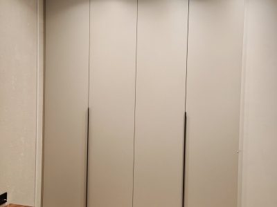 Шкаф распашной 18