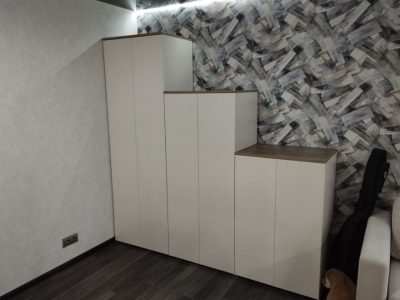 Шкаф распашной 16